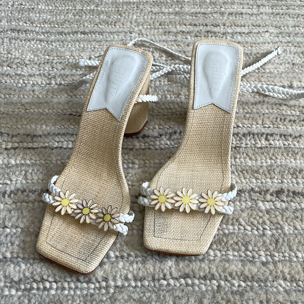 SCHUTZ 8 Daisy heels wrap ankle